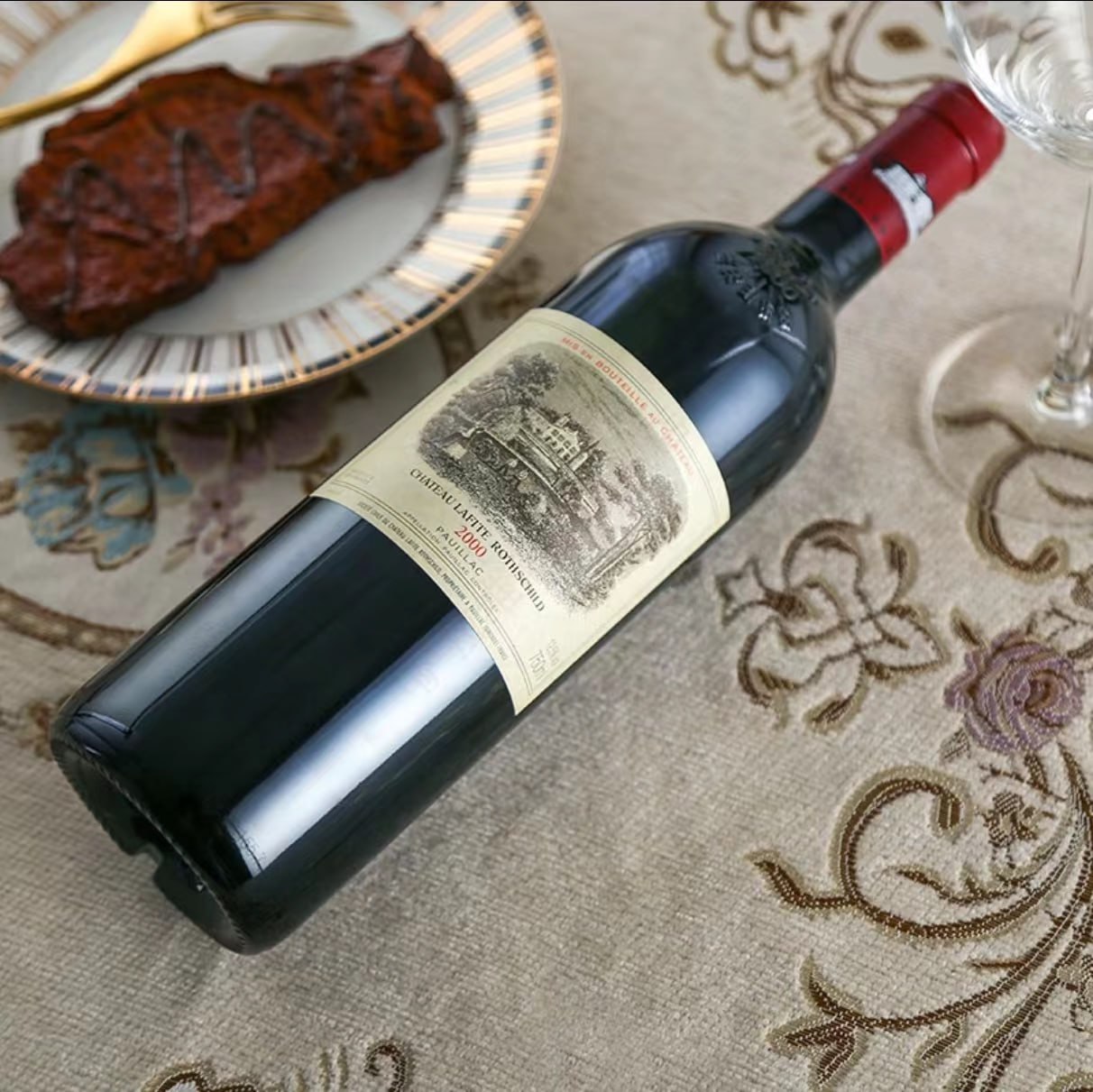 2000年拉菲古堡紅葡萄酒（法國1855一級莊）.jpg